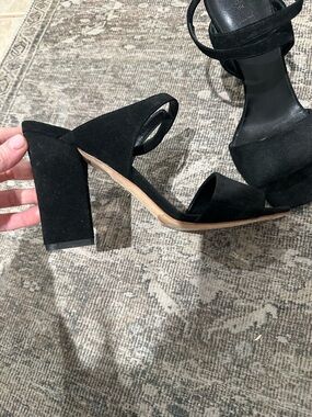 Aeyde Black Crisscross Block Heel Sandals
